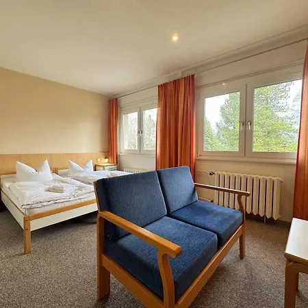 Hotel Hotel Am Laerchenberg I Fruehstueck, Wlan, Parkplatz