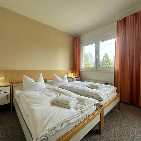 酒店 Am Laerchenberg I Fruehstueck, Wlan, Parkplatz 施吉斯瓦德