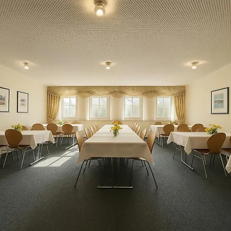 Hotel Hotel Am Laerchenberg I Fruehstueck, Wlan, Parkplatz 3*