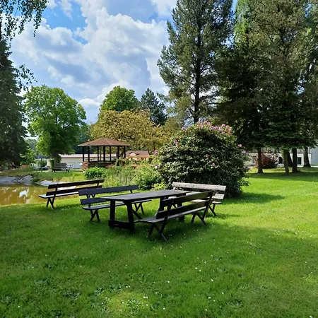 Am Laerchenberg 3*